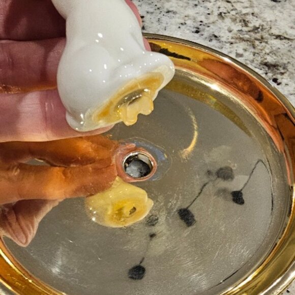 Porcelain Bunny Rabbit Ring Holder Trinket Dish White Gold - Picture 5 of 6